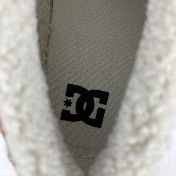 DC Men's Villain 2 SE Slip-on Shoes in a Mid Brown with Faux Fur. Size 10.5 - Picture 10 of 13